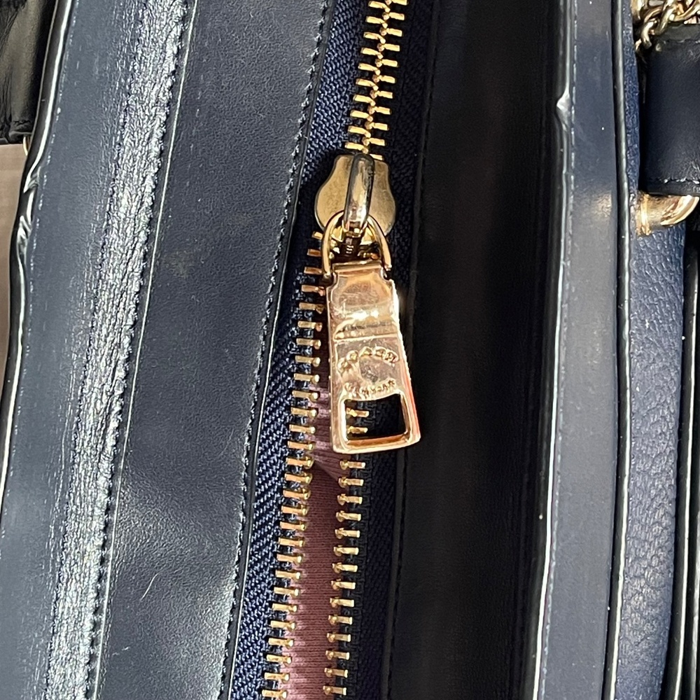 Coach Bag - Picture 6 of 12